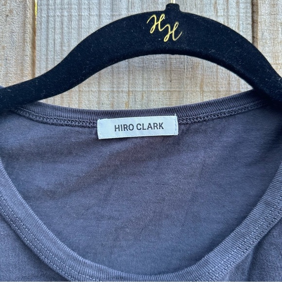 Hiro Clark Gray Short Sleeve Crew Neck Tee Size Medium - Picture 2 of 4